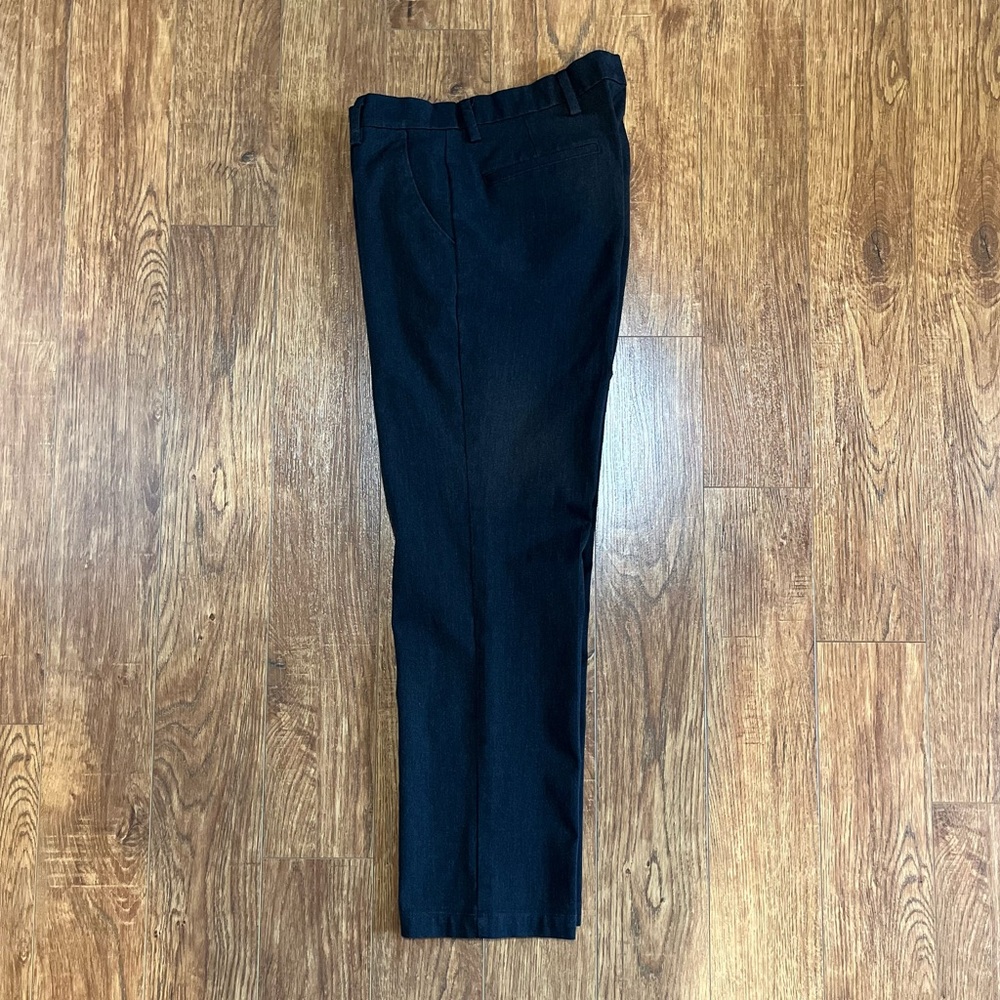 Men's Docker Slacks Size 32 x 30, Dark/ Charcoal Grey